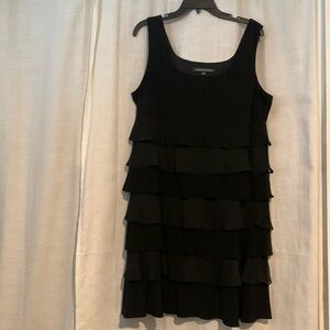 Jones Wear Dress Women’s Black ruffled Dress sz 16
